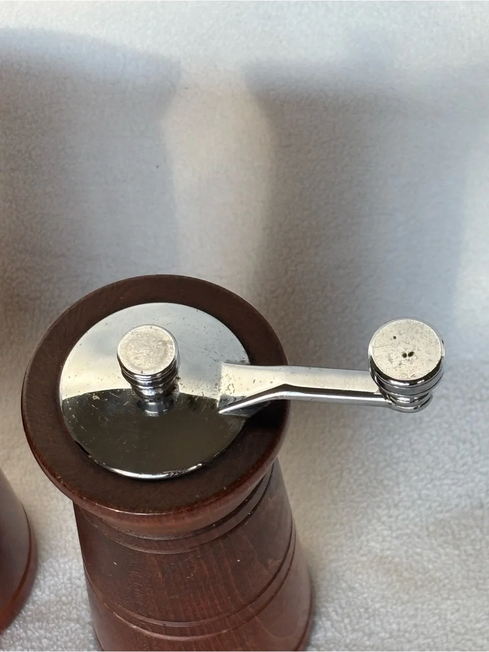 Vintage Olde Thompson Wood Salt & Pepper Grinder Set Hand Crank MCM